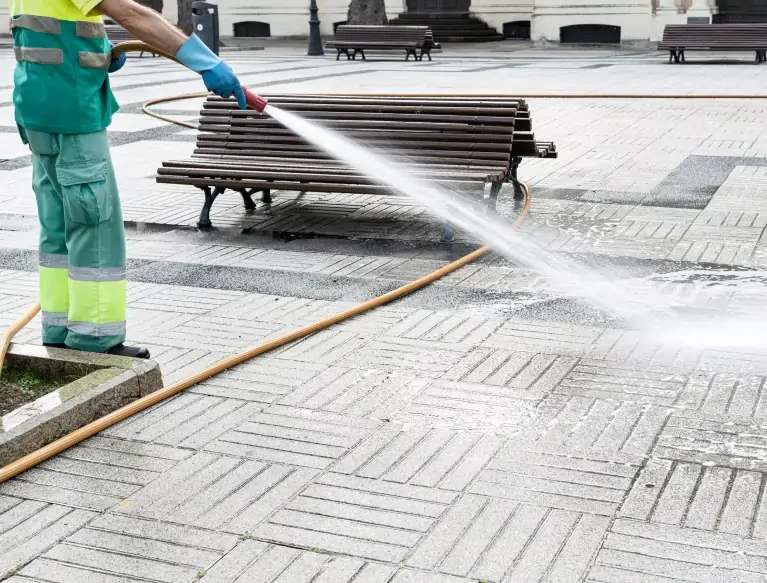 Maintenance services for strip malls